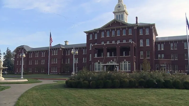 Grand jury: Oregon State Hospital lacks bed capacity, affecting treatment & public safety