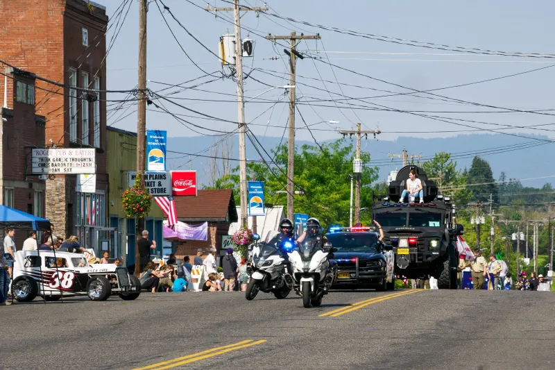 A Battle Over Growth Threatens the Fabric of a Small Oregon City