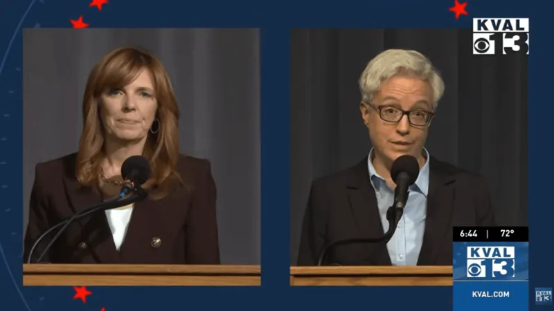 WATCH LIVE: Kotek, Drazan governor debate underway