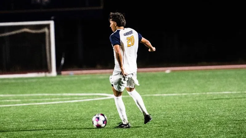 Warriors Fall to Wolves in College Place, 3-0
