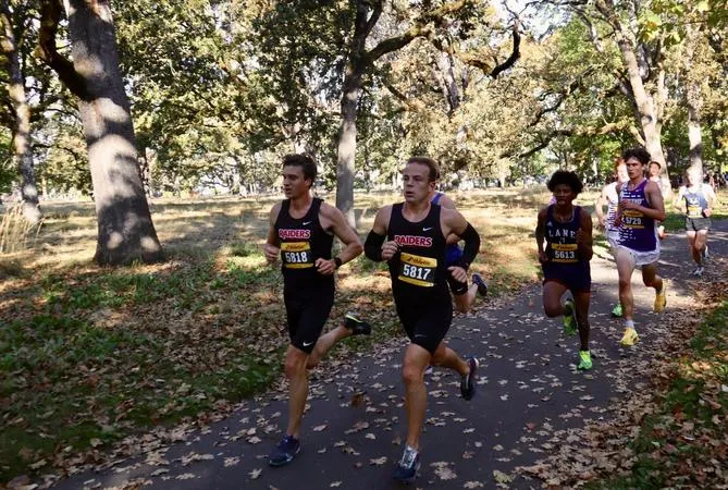 Raider men put 3 in top-10 at Willamette Invite