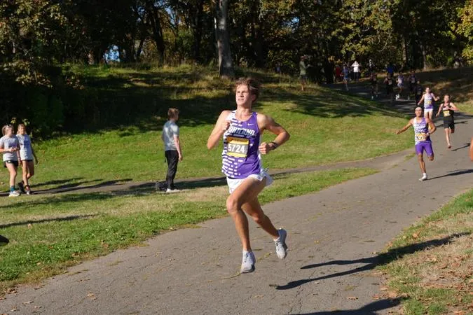 Men's Cross Country Takes First at Charles Bowles Invite