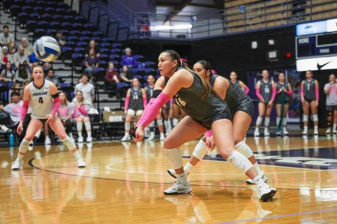 Portland Volleyball Defeats Dons in Sweep