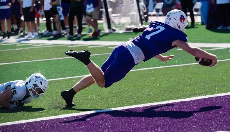 Wildcats throttle Bruins 58-24 in NWC opener
