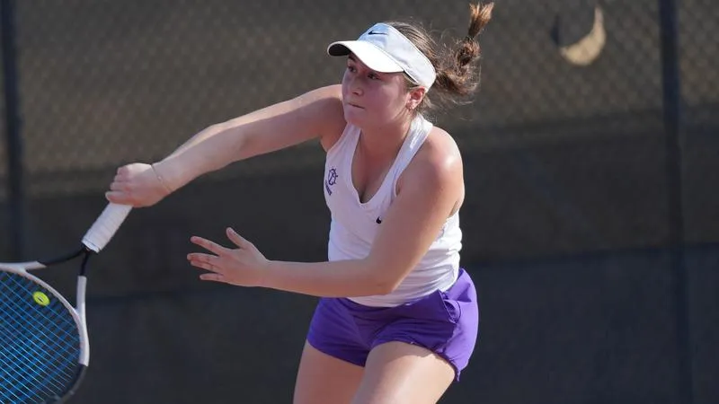 Women's Tennis Battles at Duck Invite
