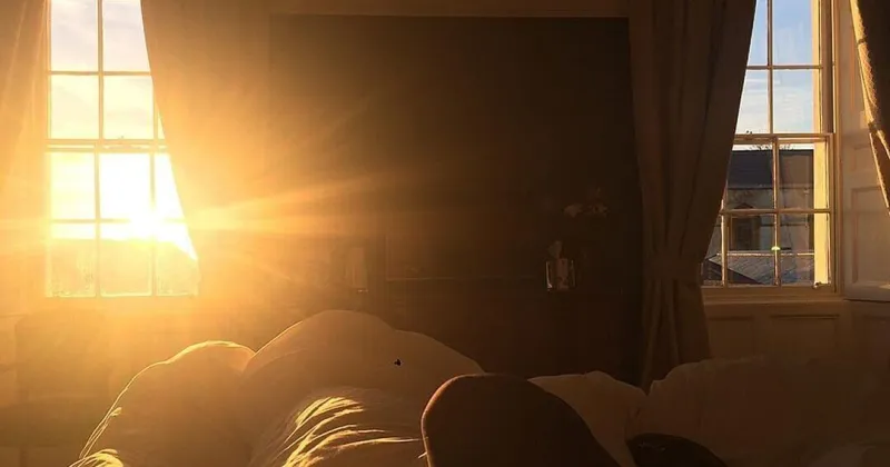 How to wake up without caffeine: 7 natural ways to feel more alert