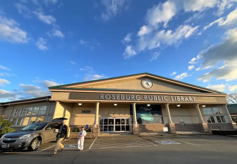 LEAGUE WITH CANDIDATE'S FORUM ON THURSDAY NIGHT