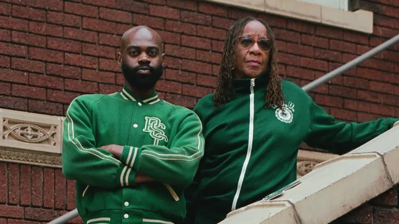 Vonte Goes Vintage: Former MBB Player Vonte Carter Turns Passion for PSU into Vintage Clothing Resale Business