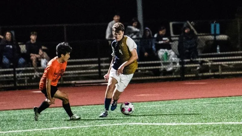 Warriors Fall to Evergreen Despite Late Offensive Push