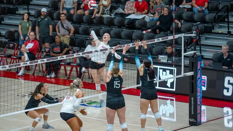 Raiders sharp in sweep of Wolves