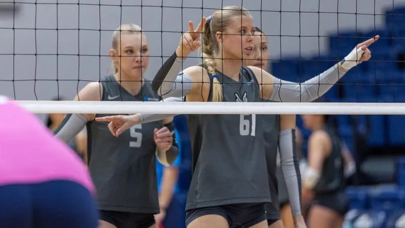 Lady Owls Drop 3-Set Road Match at LC State