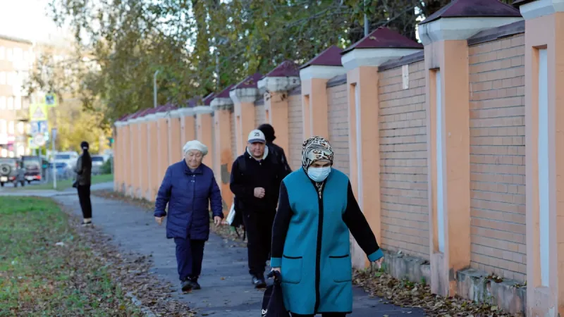 Did Russia play by the rules in reporting lab worker's death?