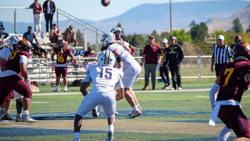 EOU Football Opens Conference Play with a 50-12 Victory