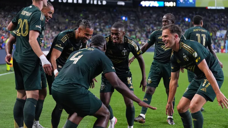Andr Luiz scores 2 goals for Sporting KC in 3-3 tie with Timbers