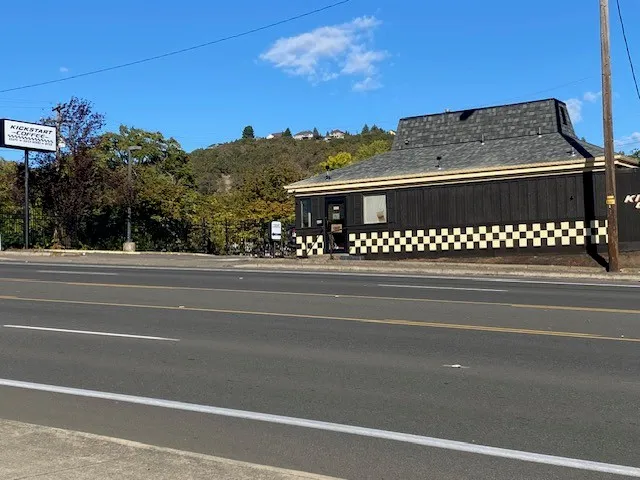 KICKSTART COFFEE OPENS MONDAY IN ROSEBURG