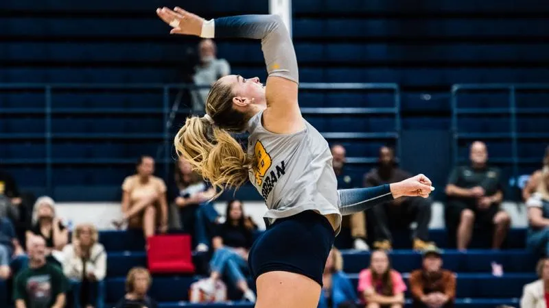 Bischoff Repeats as CCC Attacker of the Week Following Undefeated Homestand