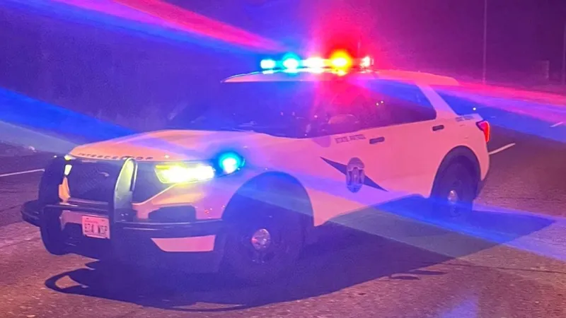 WSP: 3 taken to hospital after DUI suspect causes rollover crash on I-5 in Cowlitz County