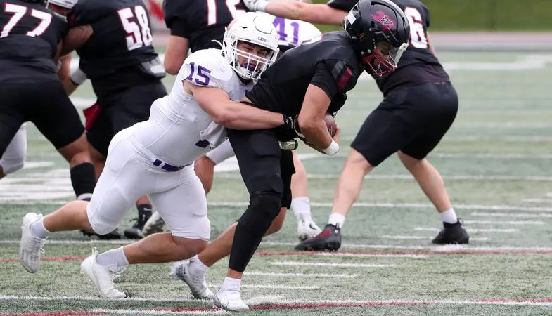 Eight sacks doom Whitworth in key 32-19 Linfield victory