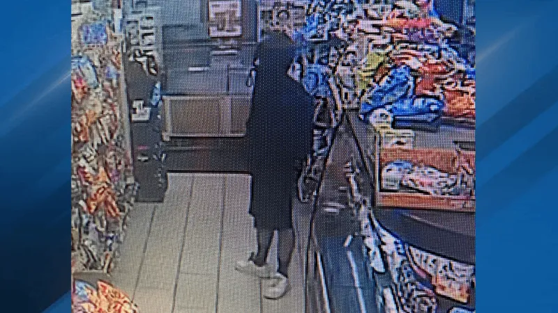 Police seek suspect who tried to rob Beaverton 7-Eleven store at gunpoint