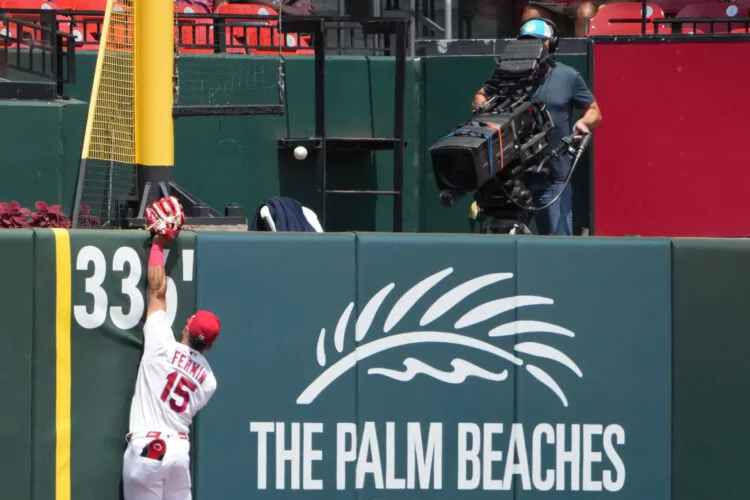 Bucs leave St. Louis winning 2 out of 3
