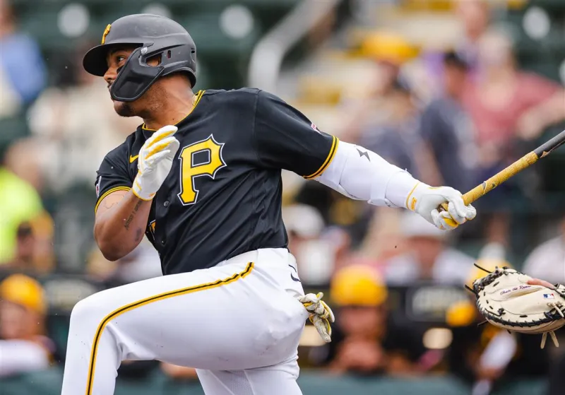 Inside the Pirates' negotiations to get Esmerlyn Valdez's home run ball back from the Jays