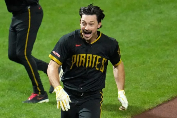 Bryan Reynolds hits walk-off home run for Pittsburgh Pirates