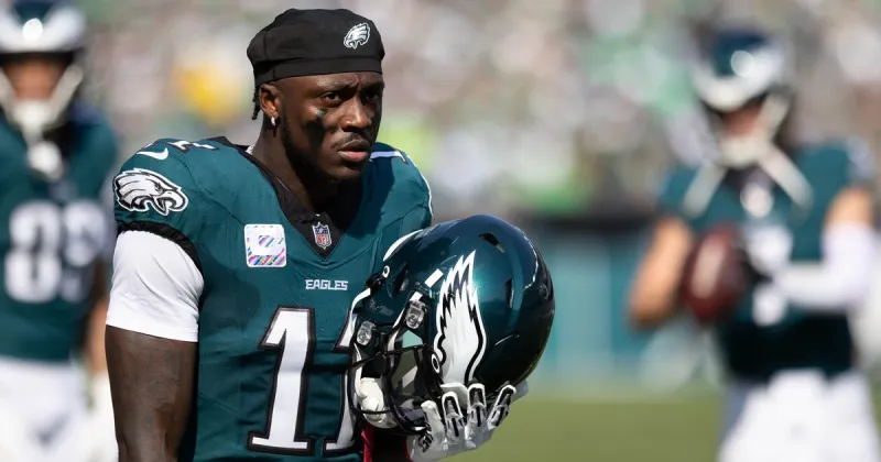 Eagles trade A.J. Brown to the Patriots