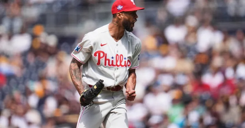 Phillies' Cristopher Snchez closes in on Hershiser's MLB record with 44 2/3 straight shutout innings
