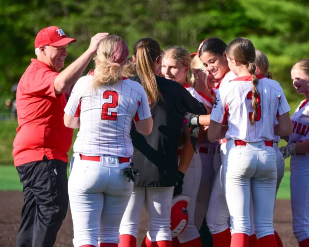 Williamsport softball beats South Western in 9 innings to advance in states