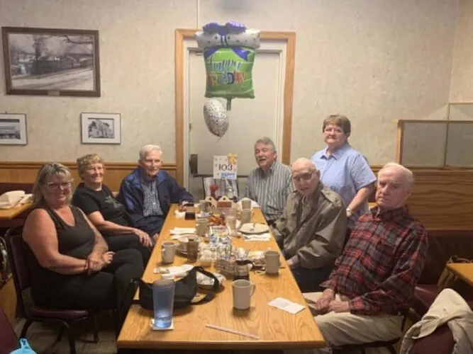 Warren native celebrates 103rd birthday