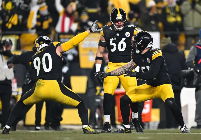 Noah Hiles: The Steelers' stars aren't getting any younger. Does anyone else have that potential?