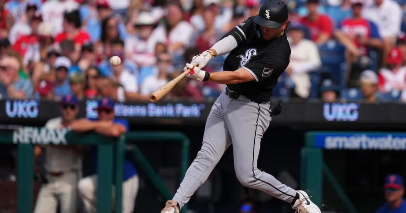 Jacob Gonzalez hits his first major league homer, White Sox beat the Phillies 6-3 to even series