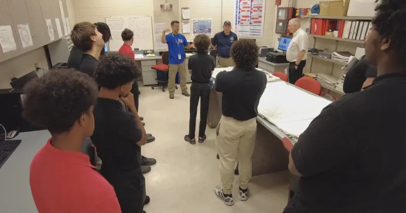 Phillies team up with South Jersey company to introduce high school students to careers in the trades