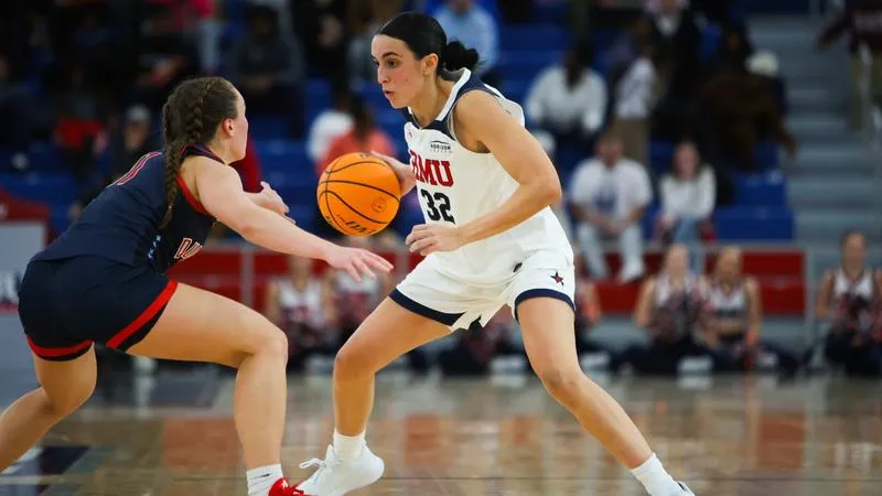 Former RMU Standout Noa Givon Signs Professional Contract in Israel