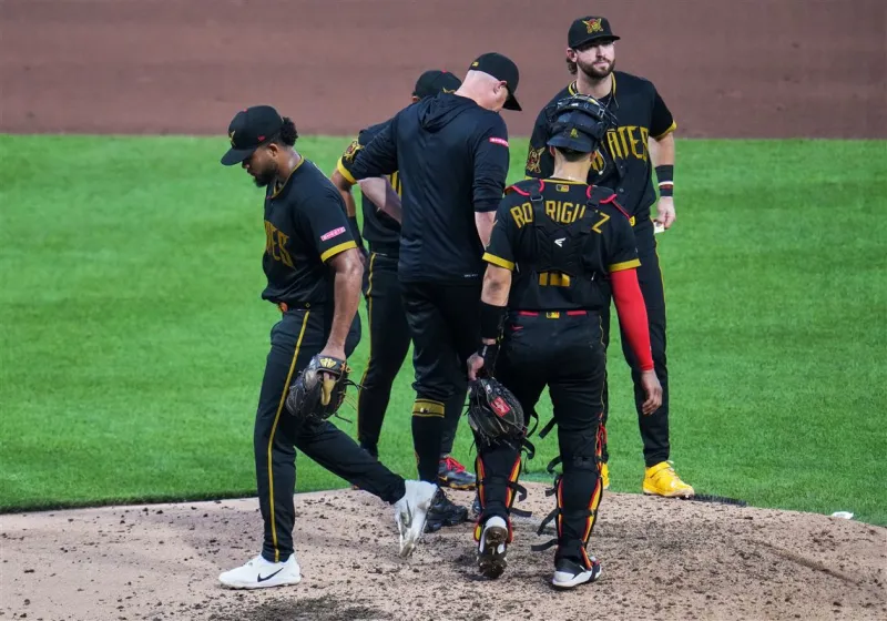 Wilber Dotel struggles out of relief as Pirates drop series opener to Marlins