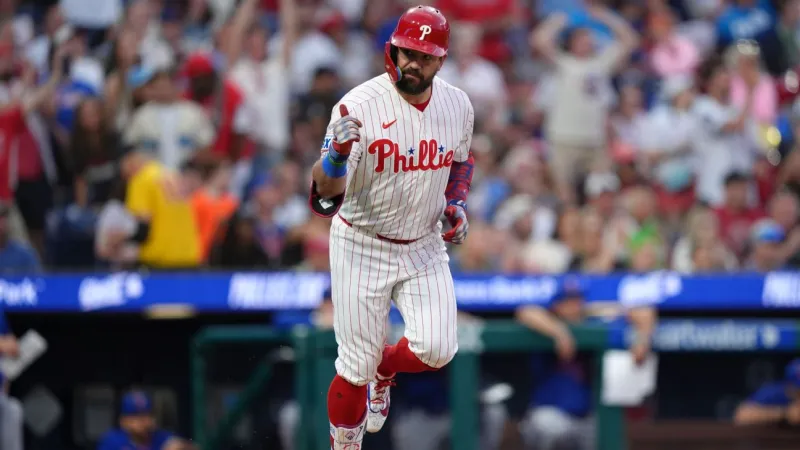 Phillies scratch slugger Kyle Schwarber with back tightness