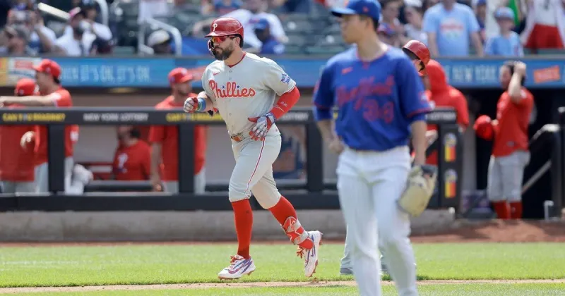 Kyle Schwarber's MLB-high 30th home run powers Phillies past Mets