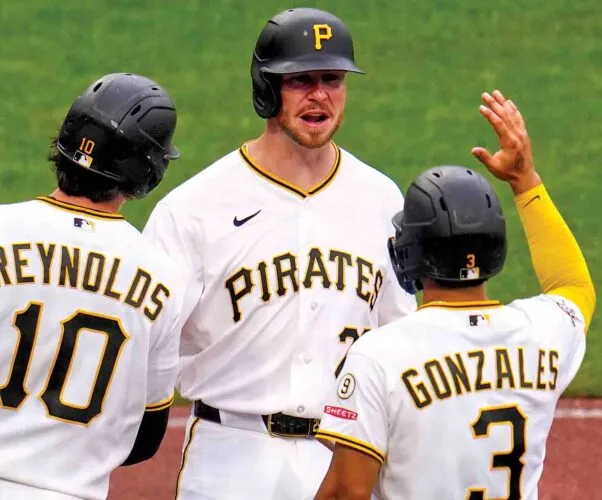 Taking the 'long' way: Four home runs propel Pittsburgh Pirates in series finale over Reds