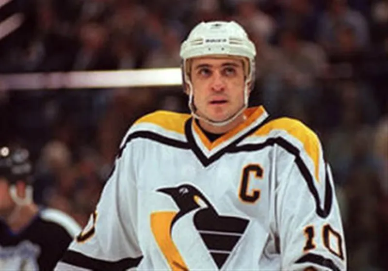 Ron Francis and Kyle Dubas go way back. They're finally working together with the Penguins