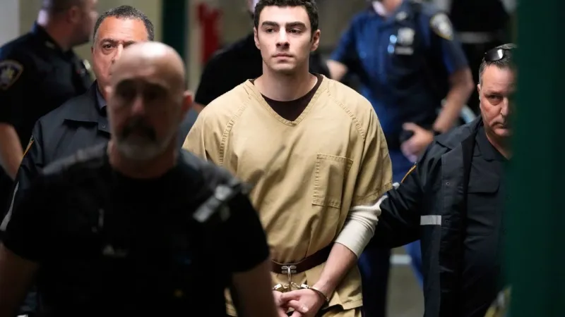 Federal judge sets January 2027 trial date for Luigi Mangione in Manhattan case