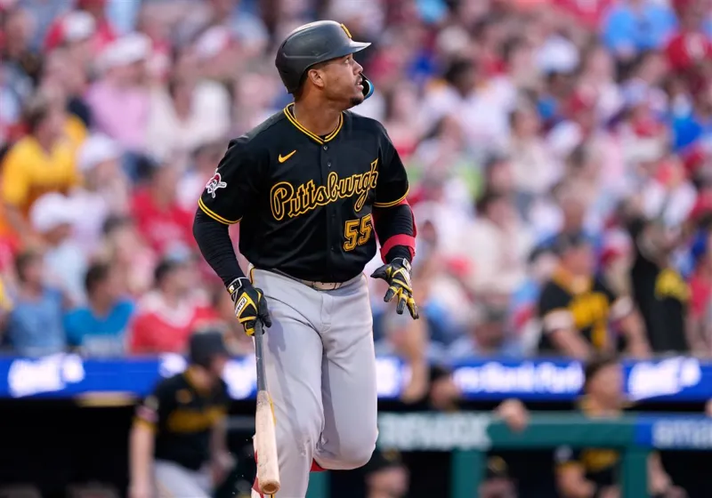 Pirates use 6-run fifth inning to top Phillies in narrow comeback win