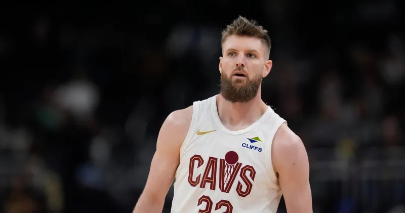 Philadelphia 76ers, Dean Wade agree to terms on 4-year deal as Mike Gansey era gets underway, report says