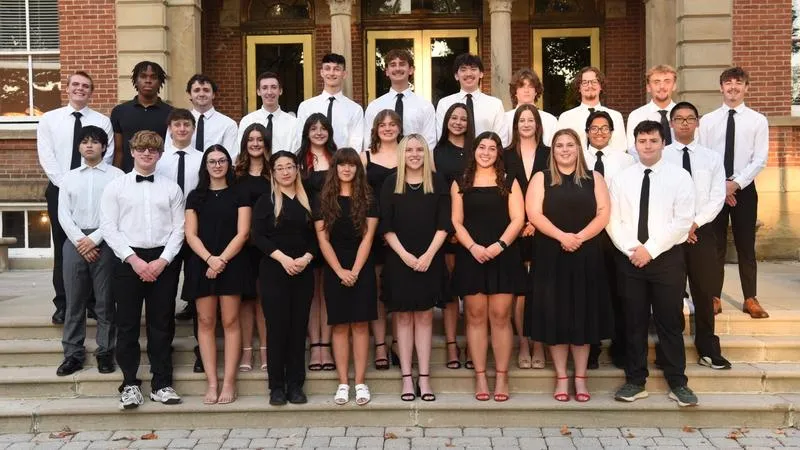 Swimming and Diving, Men's Swimming and Diving, Women's Swimming and Diving: Swimming & Diving Recognized by CSCAA as Spring Scholar All-America Teams