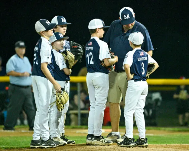 Muncy, East Lycoming both hope to battle out of elimination bracket on Sunday
