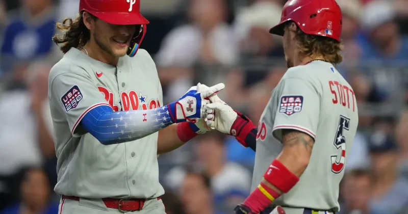 Phillies' Jess Luzardo dominates as Realmuto, Bohm and Rincones Jr. homers in win over Royals