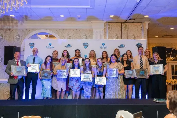 Four Individuals, One Team, Inducted into HFU Athletics Hall of Fame