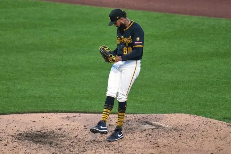 Jones pitches six perfect innings for Pirates, who lose to Braves