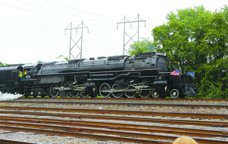 Thousands gather to witness Big Boy steam locomotive