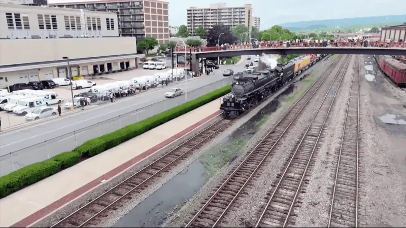 'It's magical:' Thousands of visitors attend Big Boy display at Altoona railyard