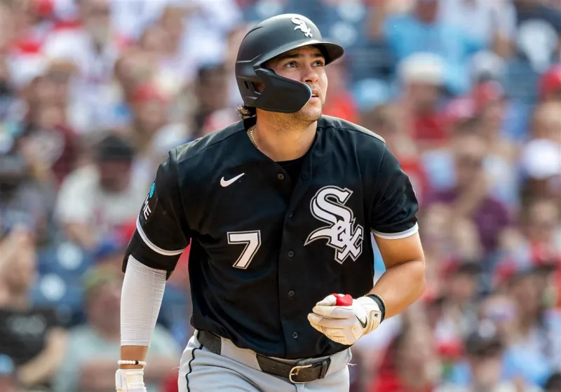 The Pirates acquire infielder Jacob Gonzalez, lefty reliever Brandon Eisert from the Chicago White Sox